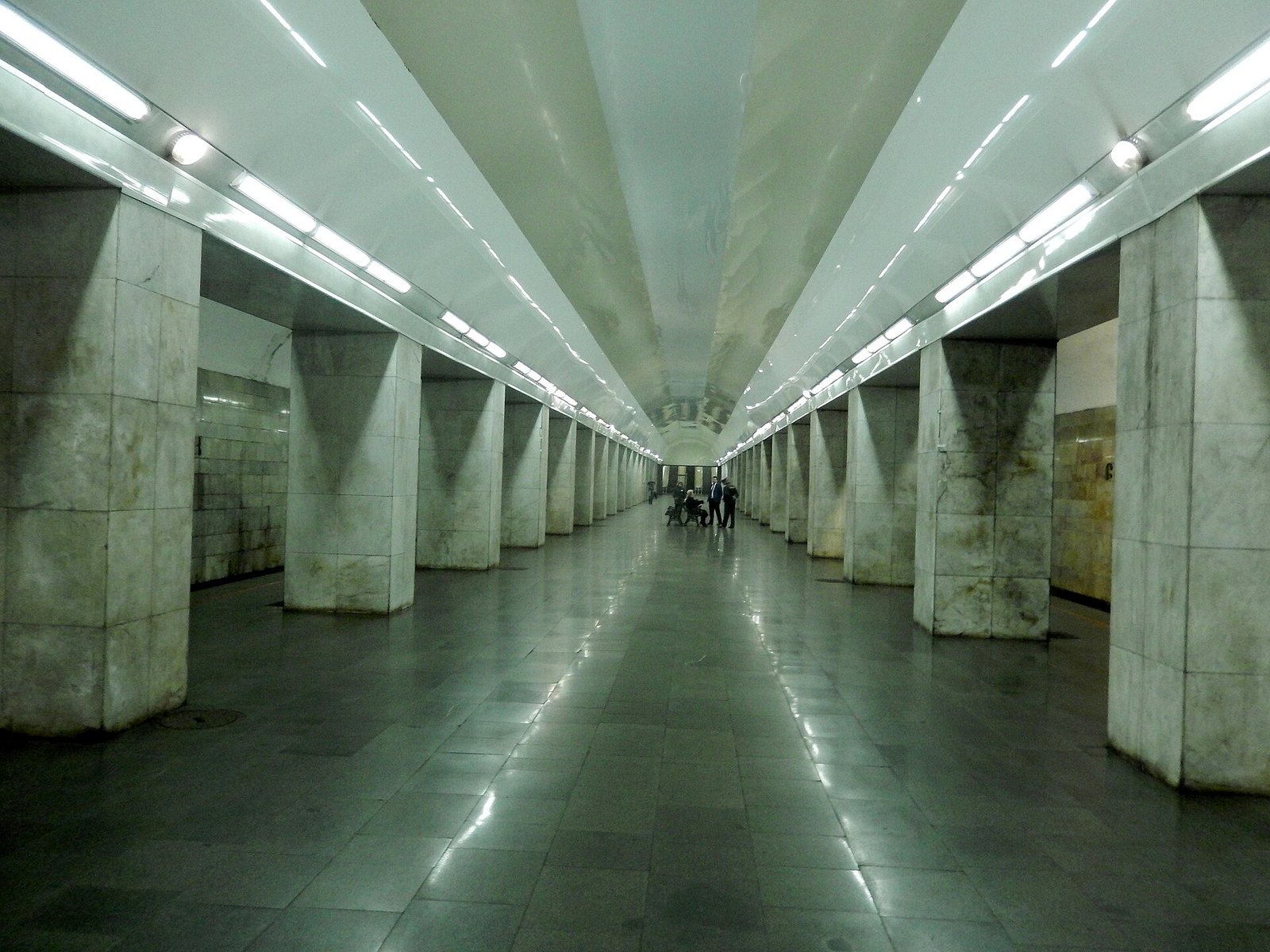 Yerevan Metro, Buses and Taxi Apps: Getting Around Yerevan